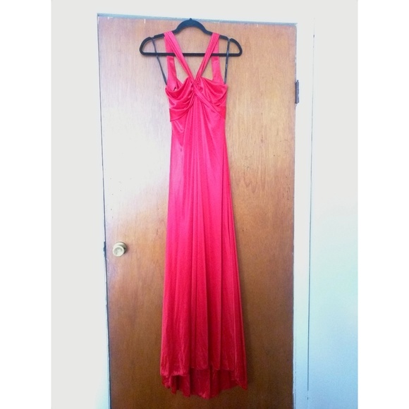 ‼️FINAL DAY‼️Red Gown - Picture 1 of 3